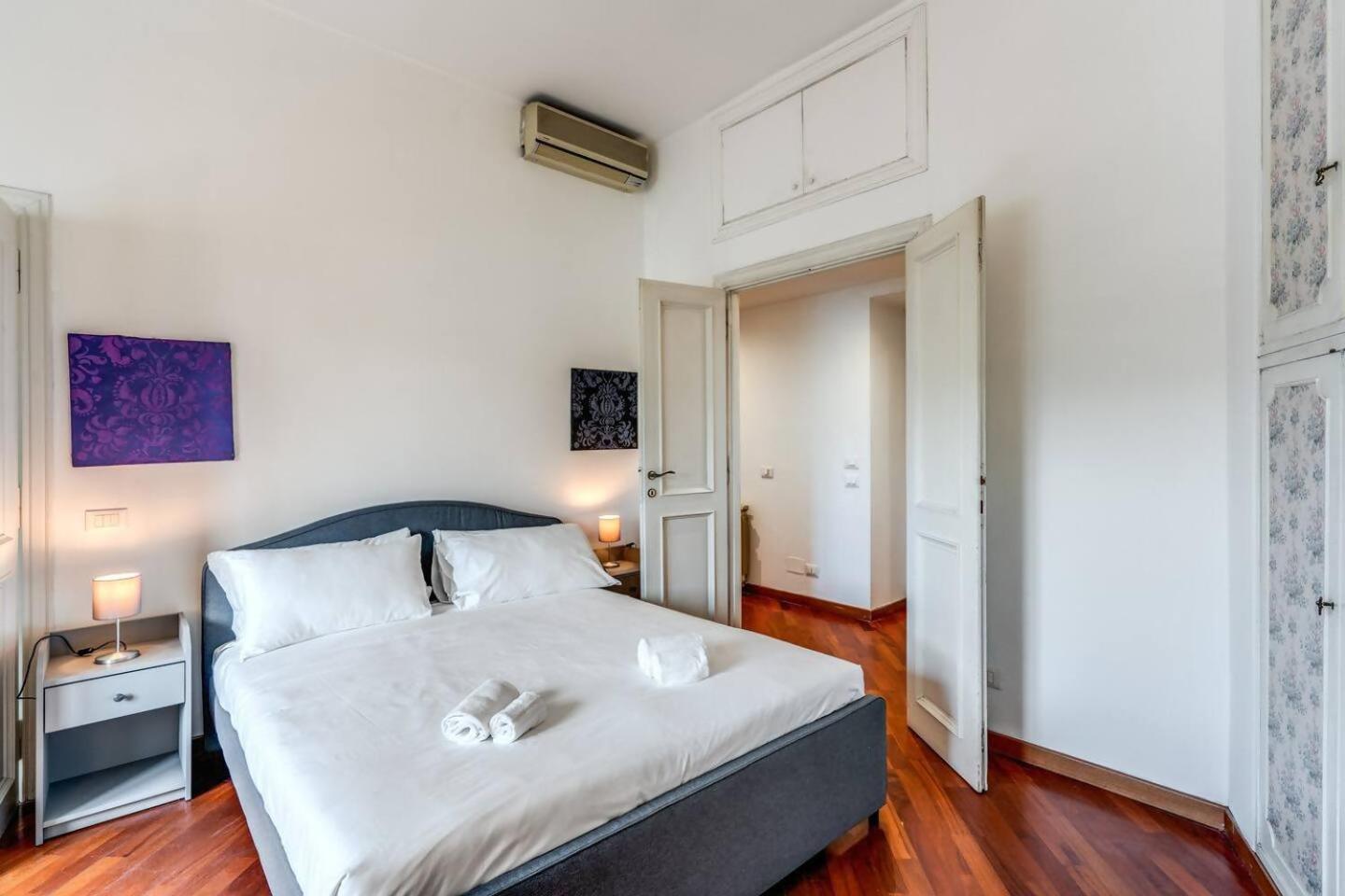 Splendid Flat On The Tiber River Rome Bagian luar foto